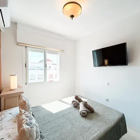 Townhouse With Arabic Pool And Close To The In Casa vacanze Estepona