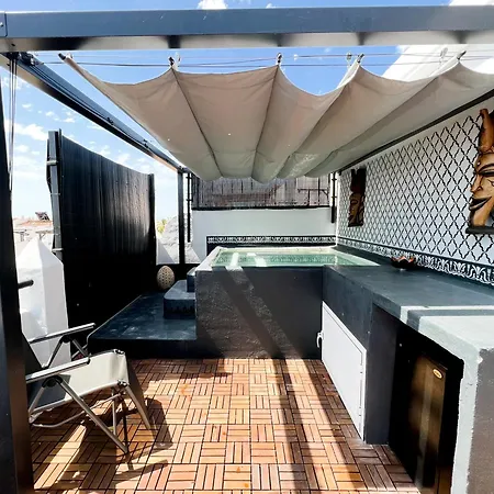 Townhouse With Arabic Pool And Close To The In Casa vacanze *