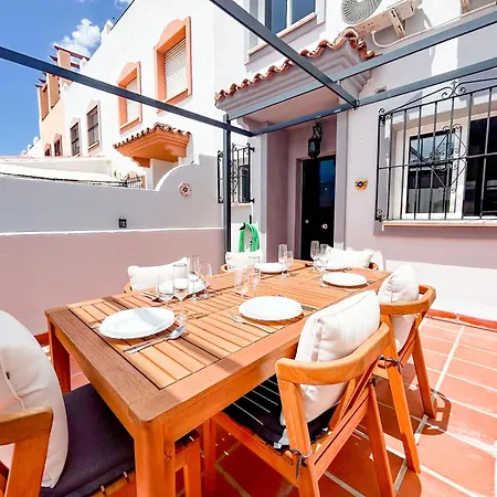 Casa vacanze Townhouse With Arabic Pool And Close To The In Estepona
