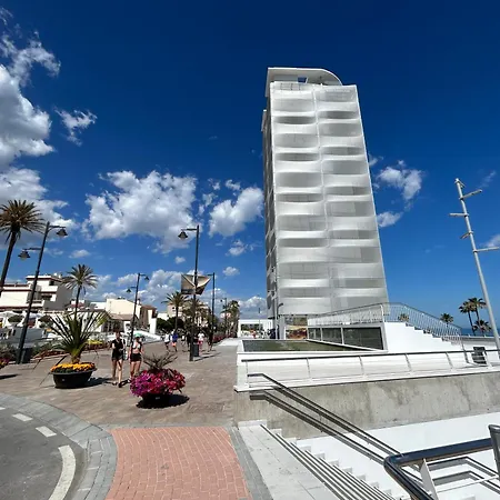 Townhouse With Arabic Pool And Close To The In * Estepona