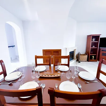 Casa vacanze Townhouse With Arabic Pool And Close To The In Estepona