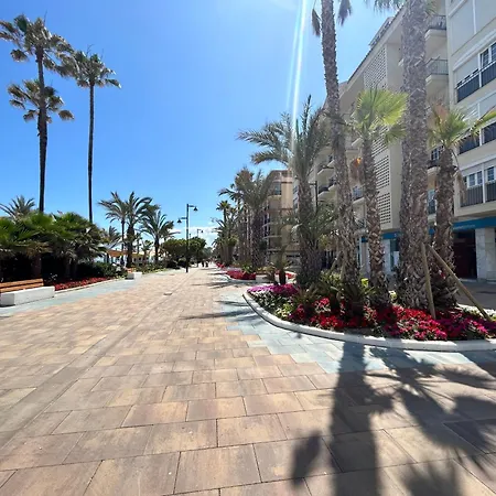 Townhouse With Arabic Pool And Close To The In Casa vacanze *