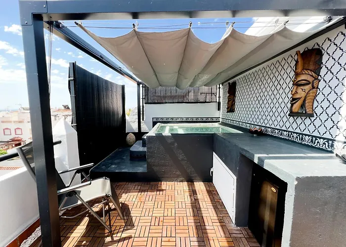 Townhouse With Arabic Pool And Close To The In Holiday home *