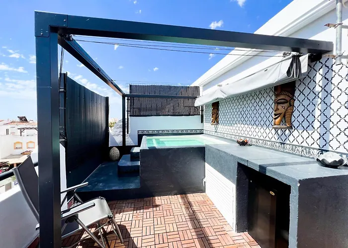 Townhouse With Arabic Pool And Close To The In Holiday home