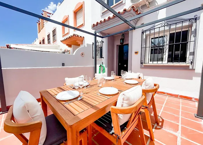 Holiday home Townhouse With Arabic Pool And Close To The In Estepona