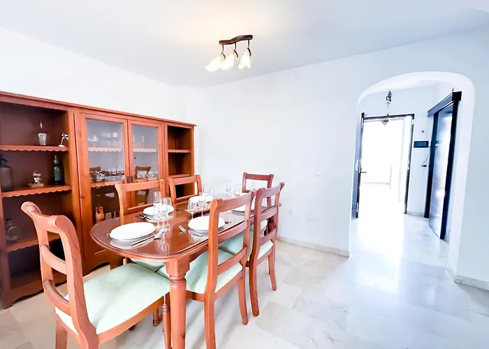 Townhouse With Arabic Pool And Close To The In