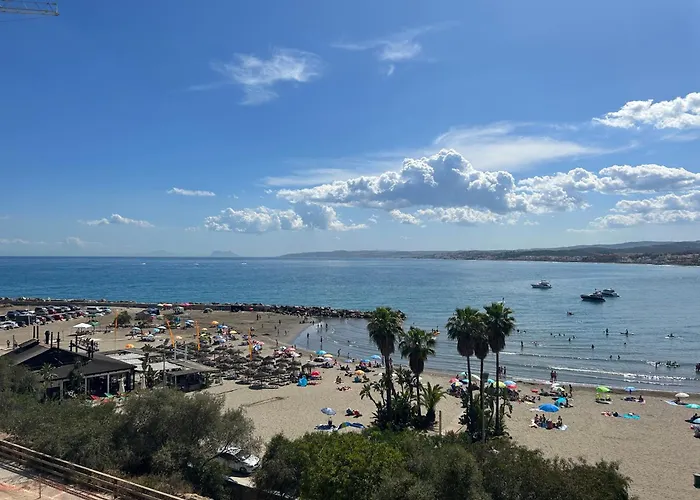 Townhouse With Arabic Pool And Close To The In