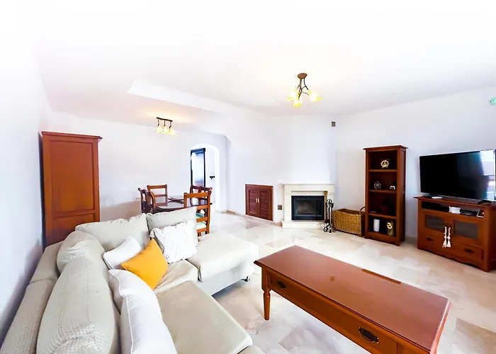 Townhouse With Arabic Pool And Close To The In Holiday home *