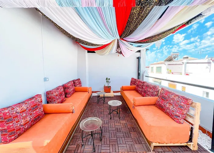 Townhouse With Arabic Pool And Close To The In *