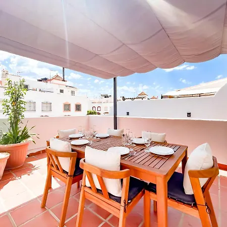 Nyaraló Townhouse With Arabic Pool And Close To The In *