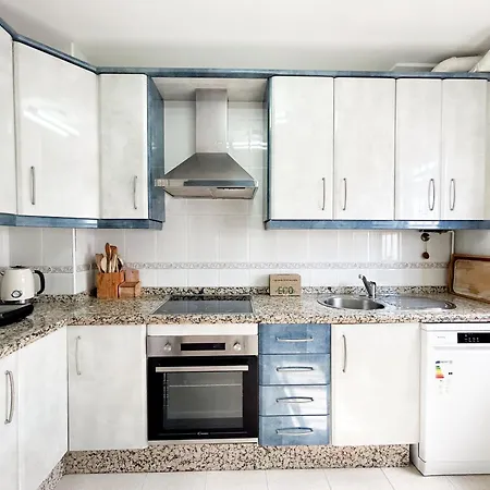 Hébergement de vacances Townhouse With Arabic Pool And Close To The In