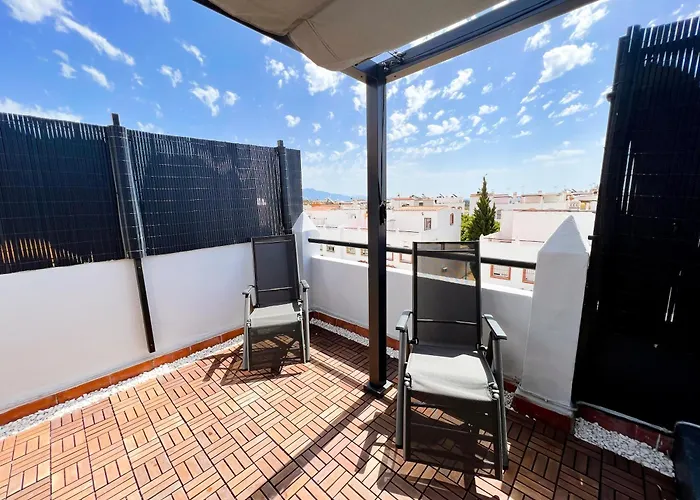 Ferienhaus Townhouse With Arabic Pool And Close To The In Estepona